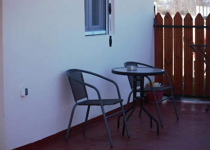 Apartment To Nature B