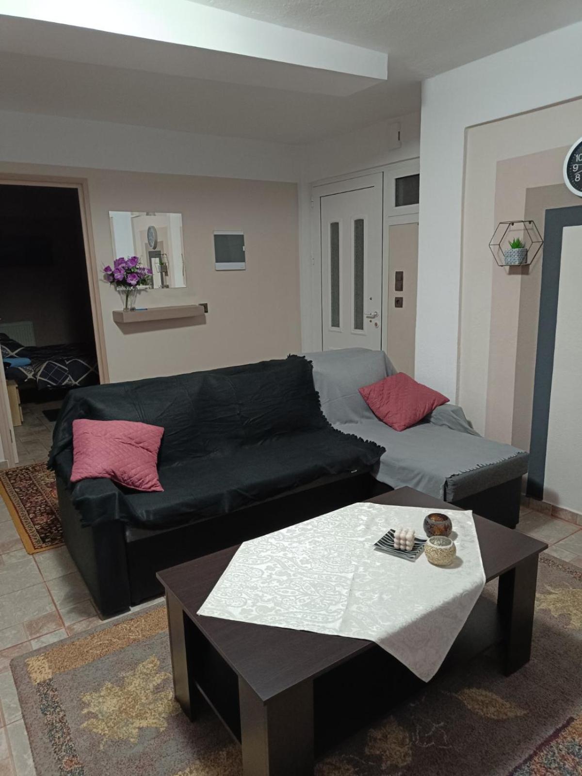 Apartment To Nature B Amos