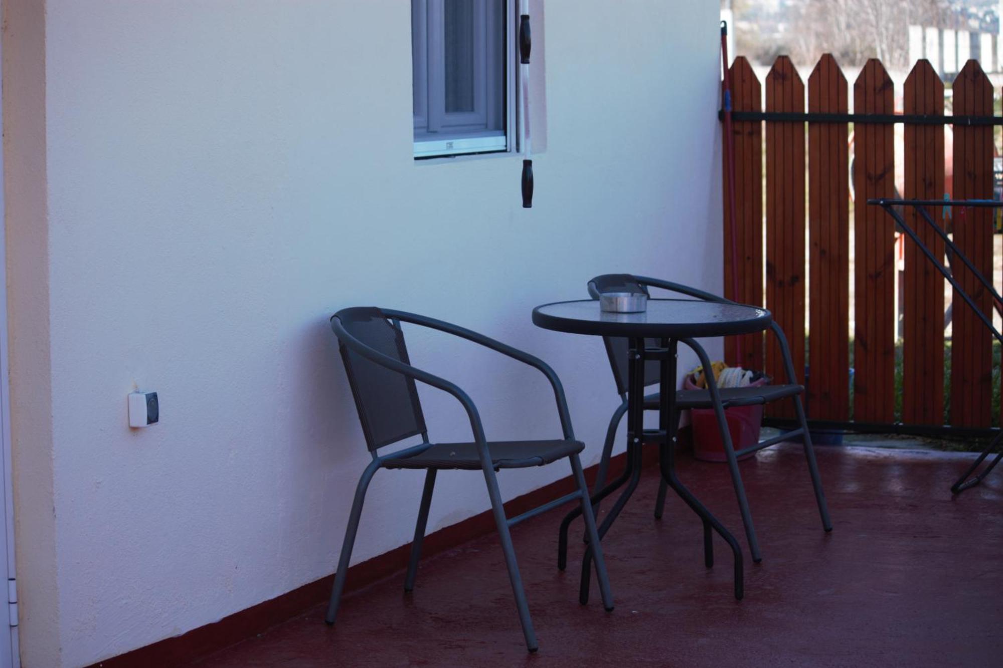 Apartment To Nature B Amos